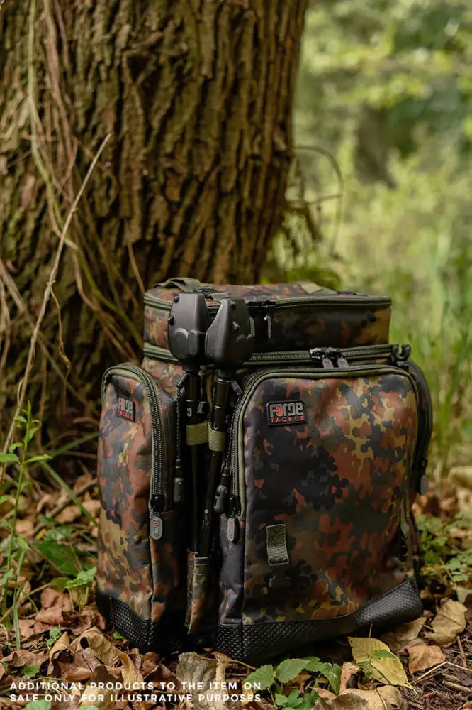 Load image into Gallery viewer, FTR Camo Rucksack.