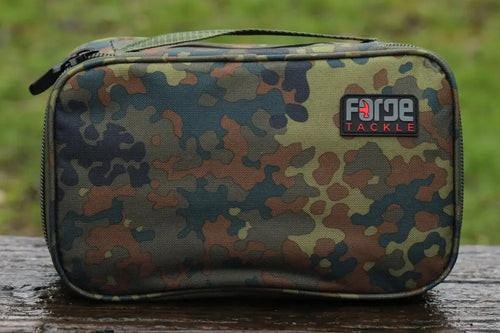 Load image into Gallery viewer, FTR Camo Easy Pouch Extra Large
