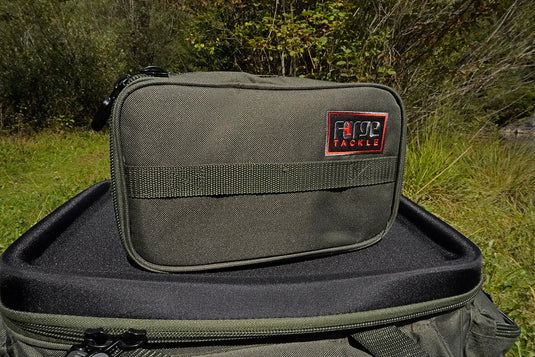 Easy Pouch Large front on view